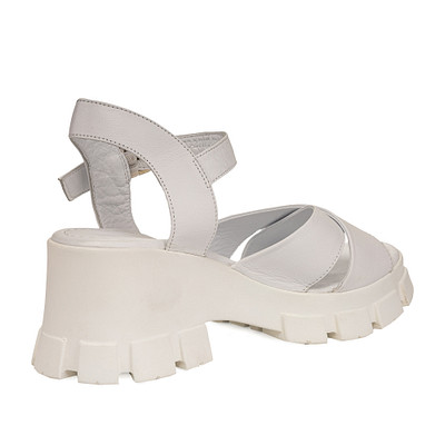 фото Босоножки женские zenden