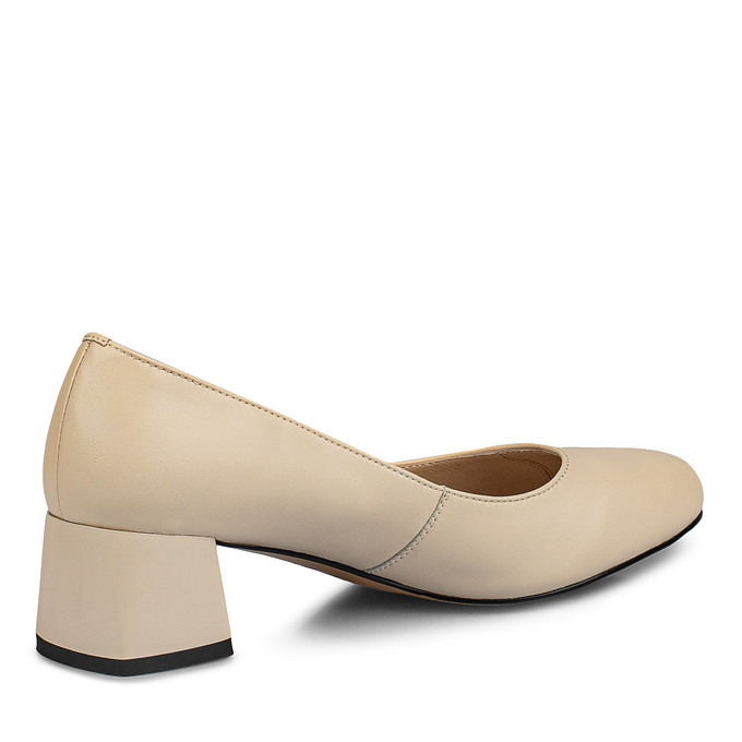 Женские бежевые туфли из кожи с острым мыском на устойчивом каблуке «Томас Мюнц»