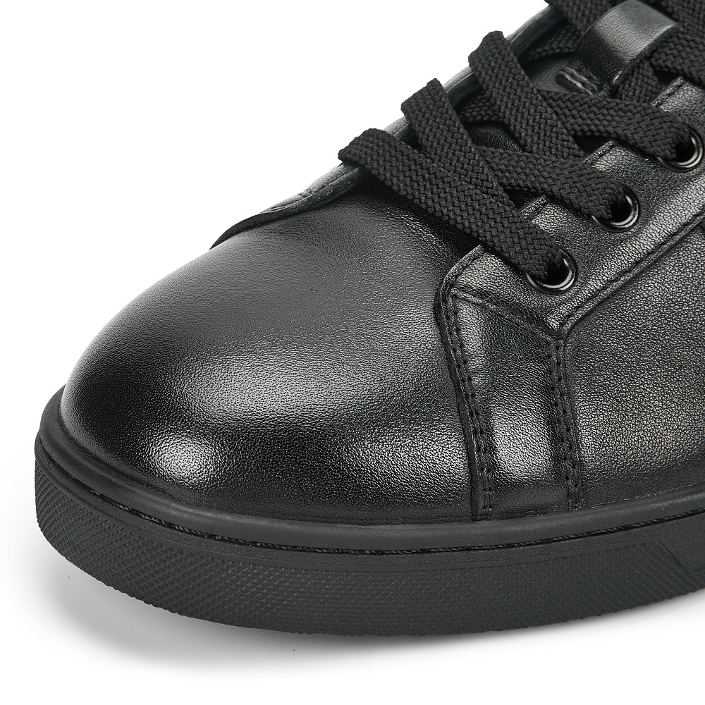 

Thomas Munz, Черный