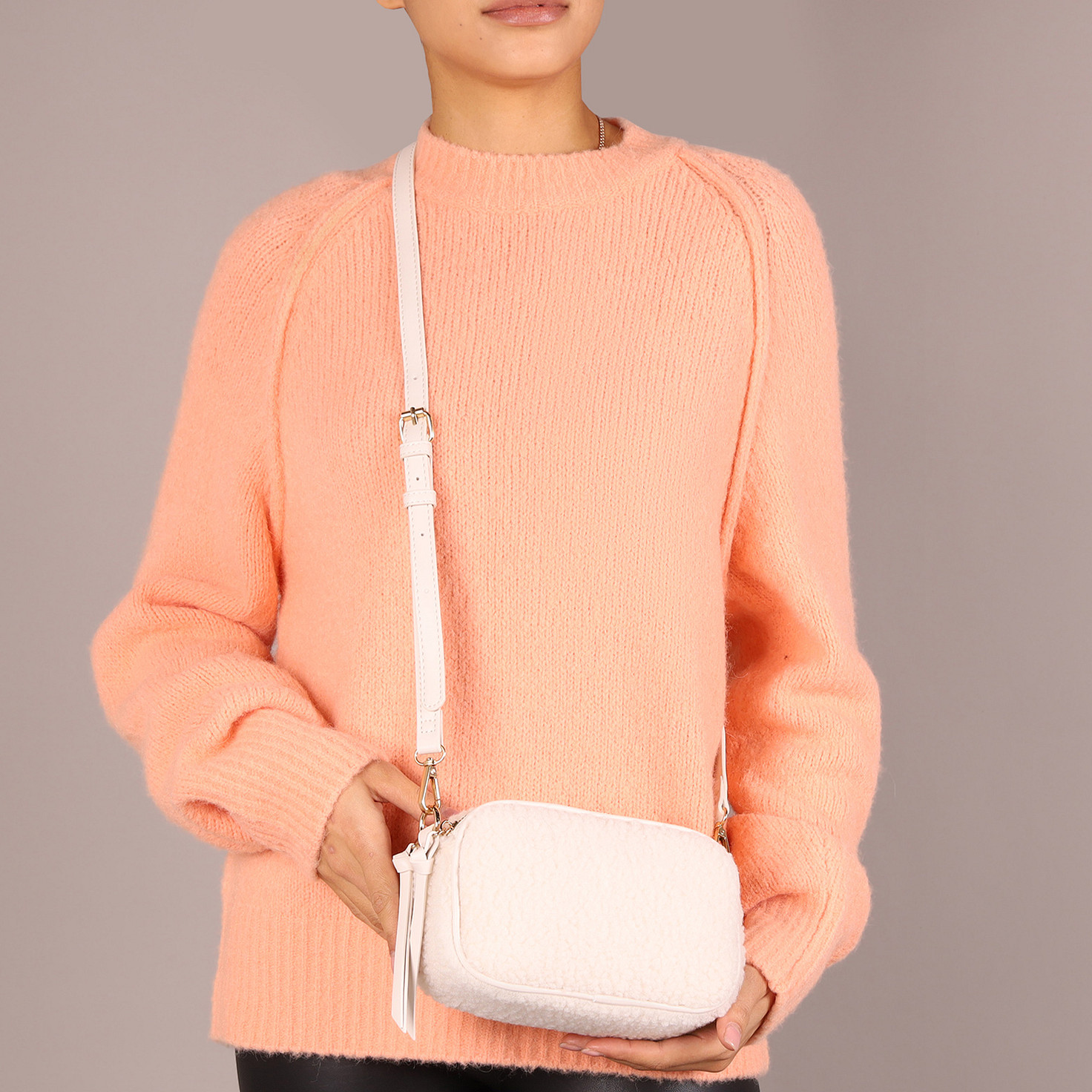 Сумки через плечо женская INSTREET NN-42BWC-041 фото