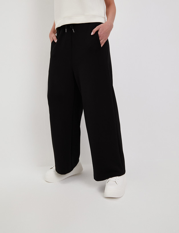 Черные женские спортивные брюки MASCOTTE 890-4108-2402 | ракурс 5