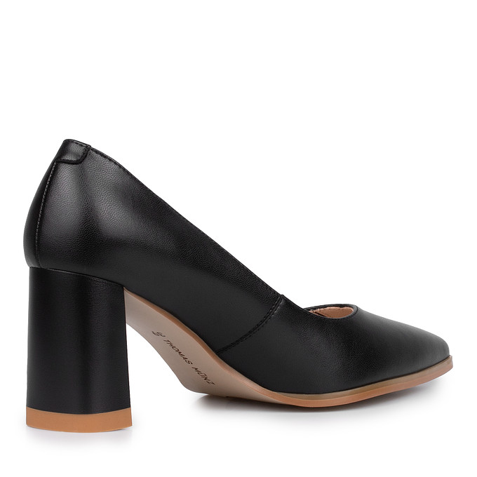 Черные кожаные женские туфли на устойчивом каблуке Thomas Munz