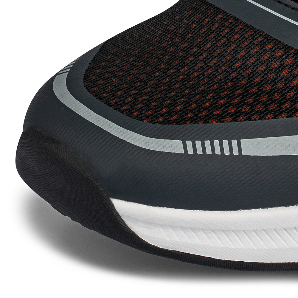 

BRIGGS, Черный