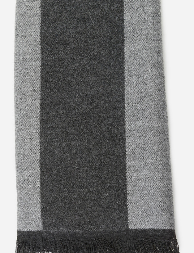Серый мужской шарф MASCOTTE 730-0234-2410 | ракурс 2