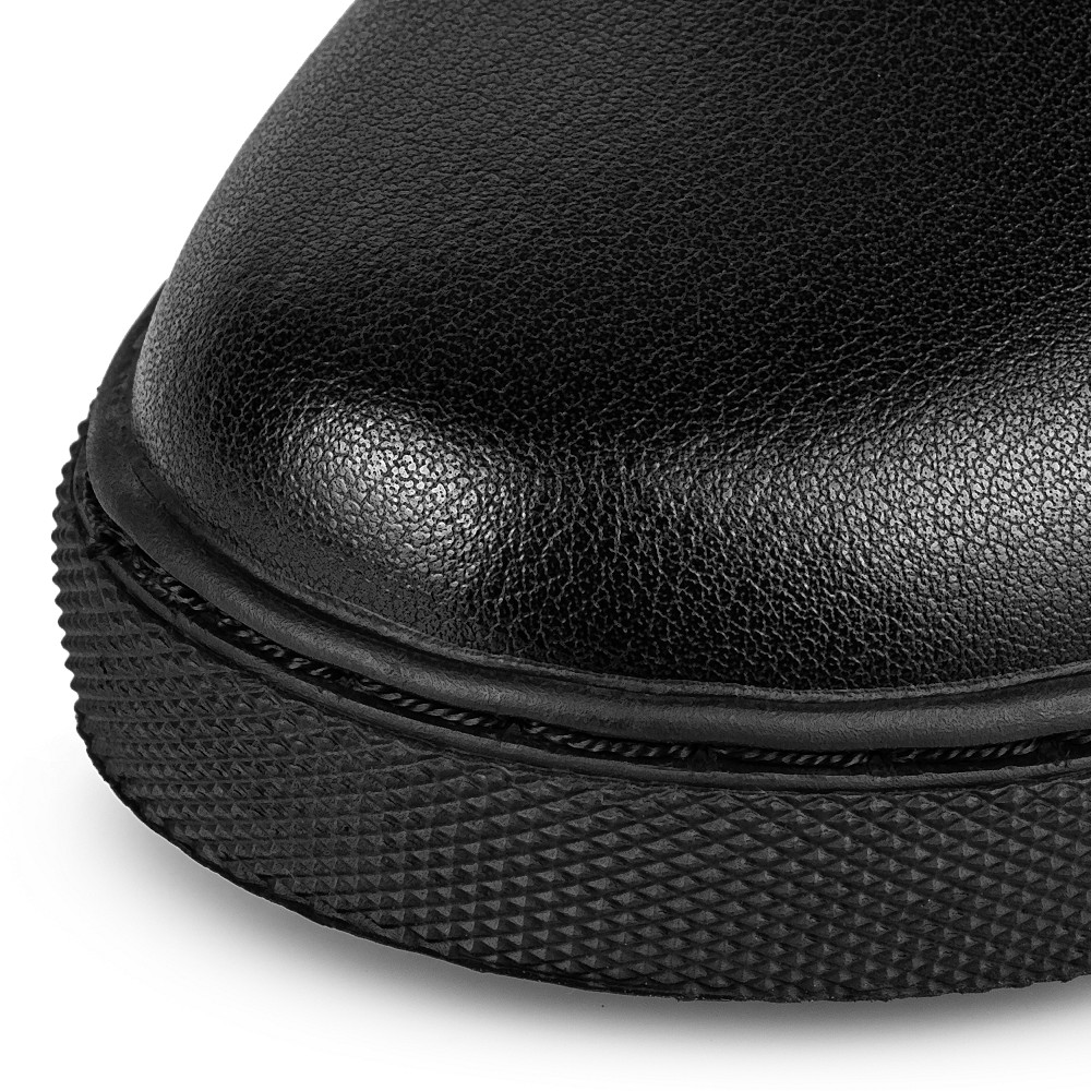 

MUNZ YOUNG, Черный