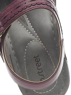 Сандалии женские INSTREET