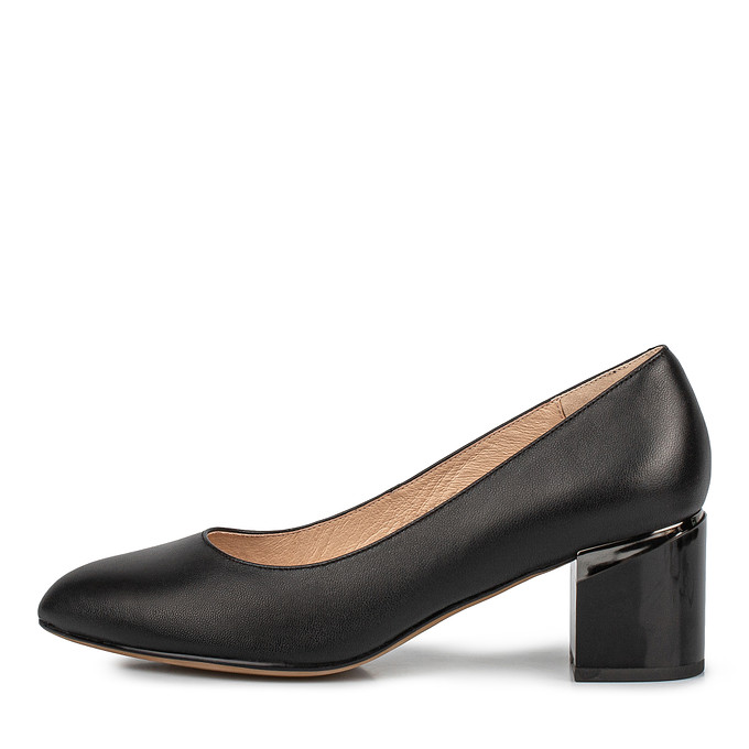 Черные кожаные женские туфли-лодочки с острым мыском «Саламандер»