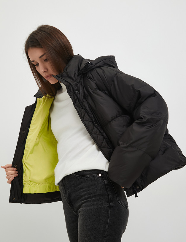 Черная женская дутая куртка с ярким подкладом MASCOTTE 234-3300-2402 | ракурс 3