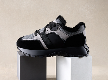 Утеплённые кроссовки