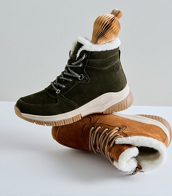 Практичные ботинки