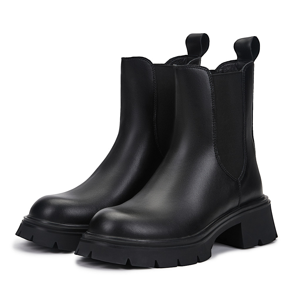 

Thomas Munz, Черный