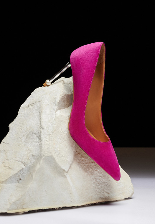 Женские туфли на шпильке цвета фуксии