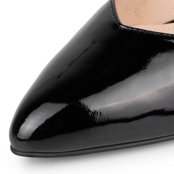Черные кожаные женские туфли с широким каблуком и острым мысом Thomas Munz