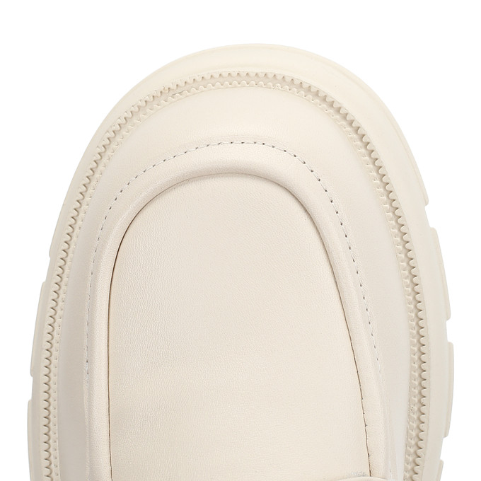 Белые кожаные женские ботинки "Томас Мюнц"