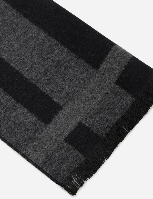 Серый мужской шарф MASCOTTE 730-0222-2410 | ракурс 2