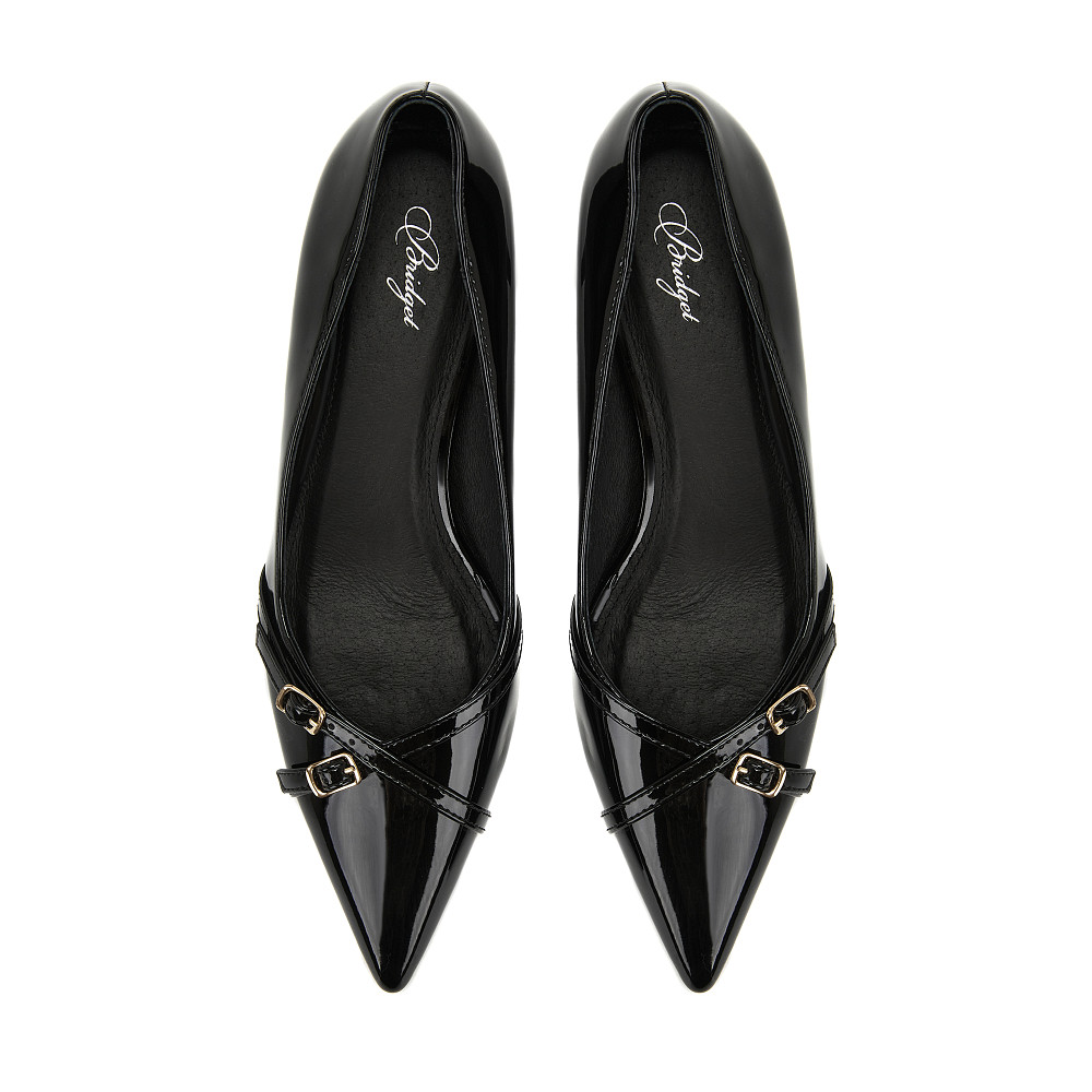 

Bridget, Черный