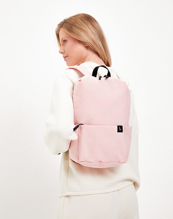 Розовый рюкзак 990₽