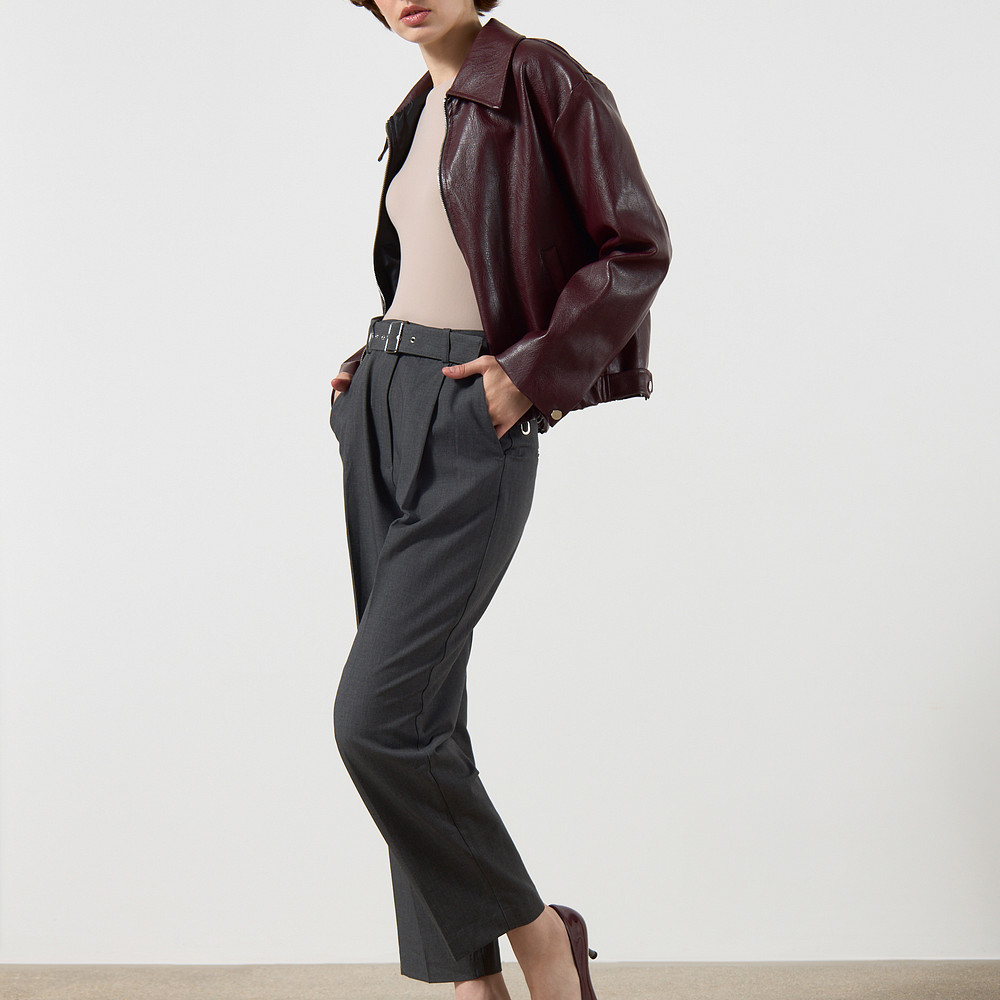 

Thomas Munz, Бордовый