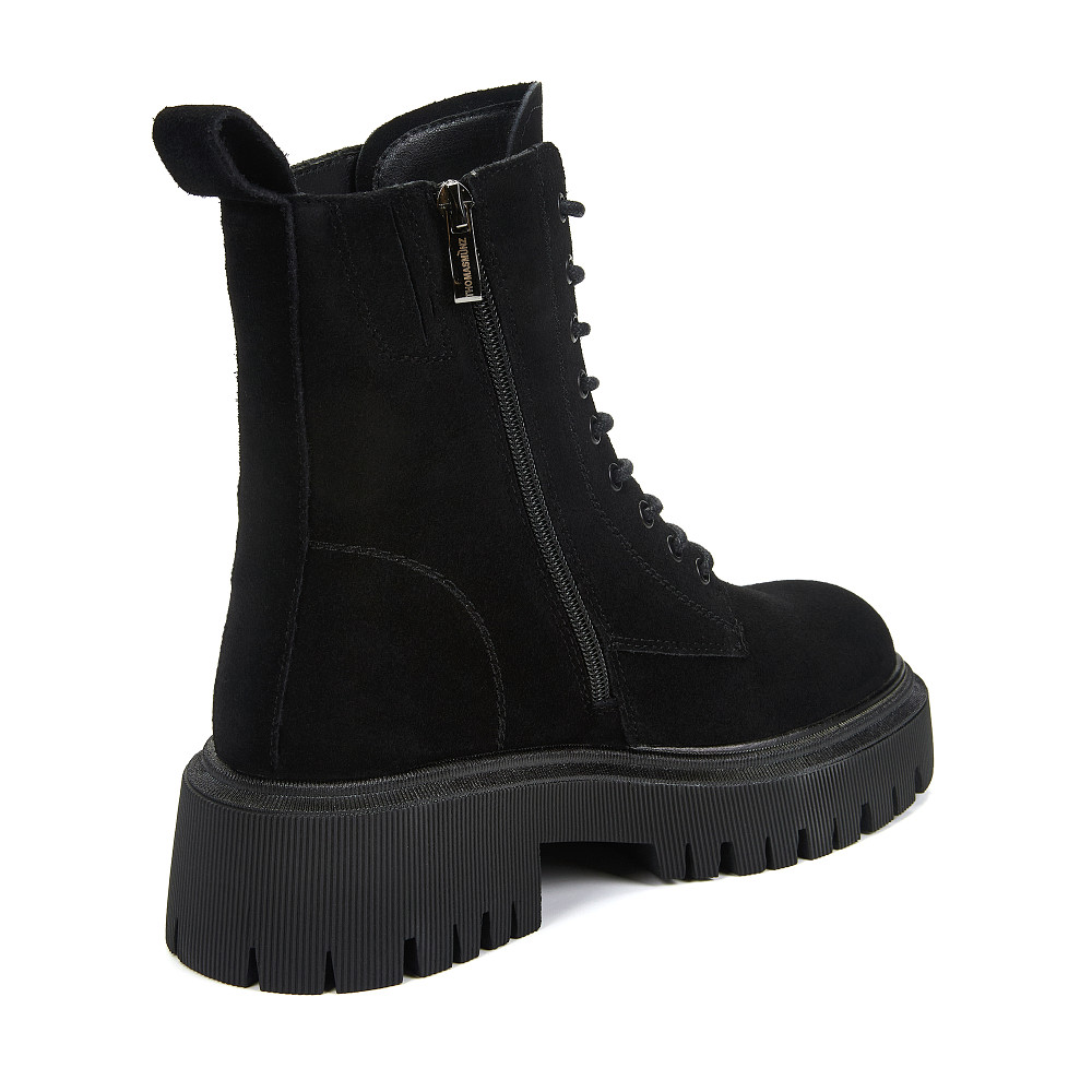 

Thomas Munz, Черный