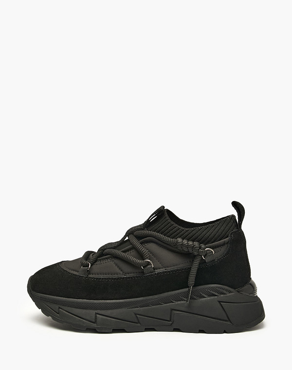 Черные женские кроссовки 13990₽