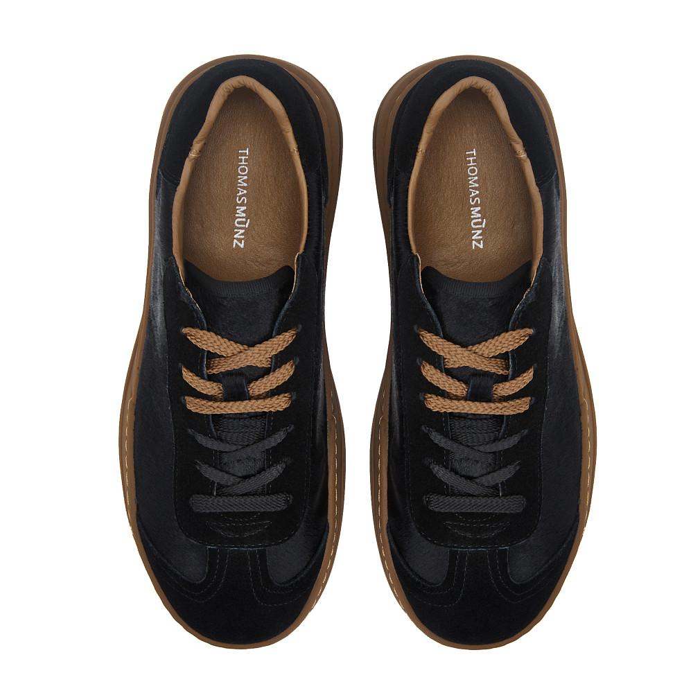 

Thomas Munz, Черный