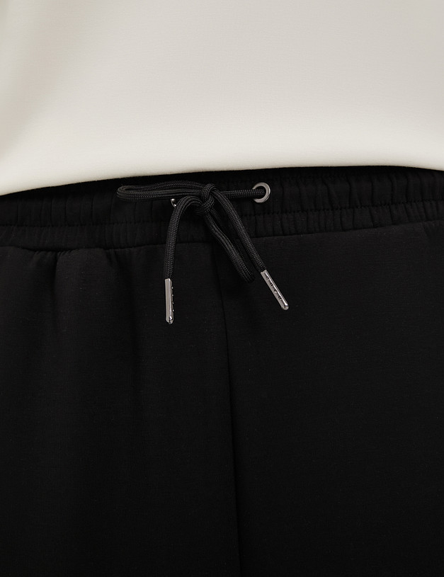 Черные женские спортивные брюки MASCOTTE 890-4108-2402 | ракурс 4