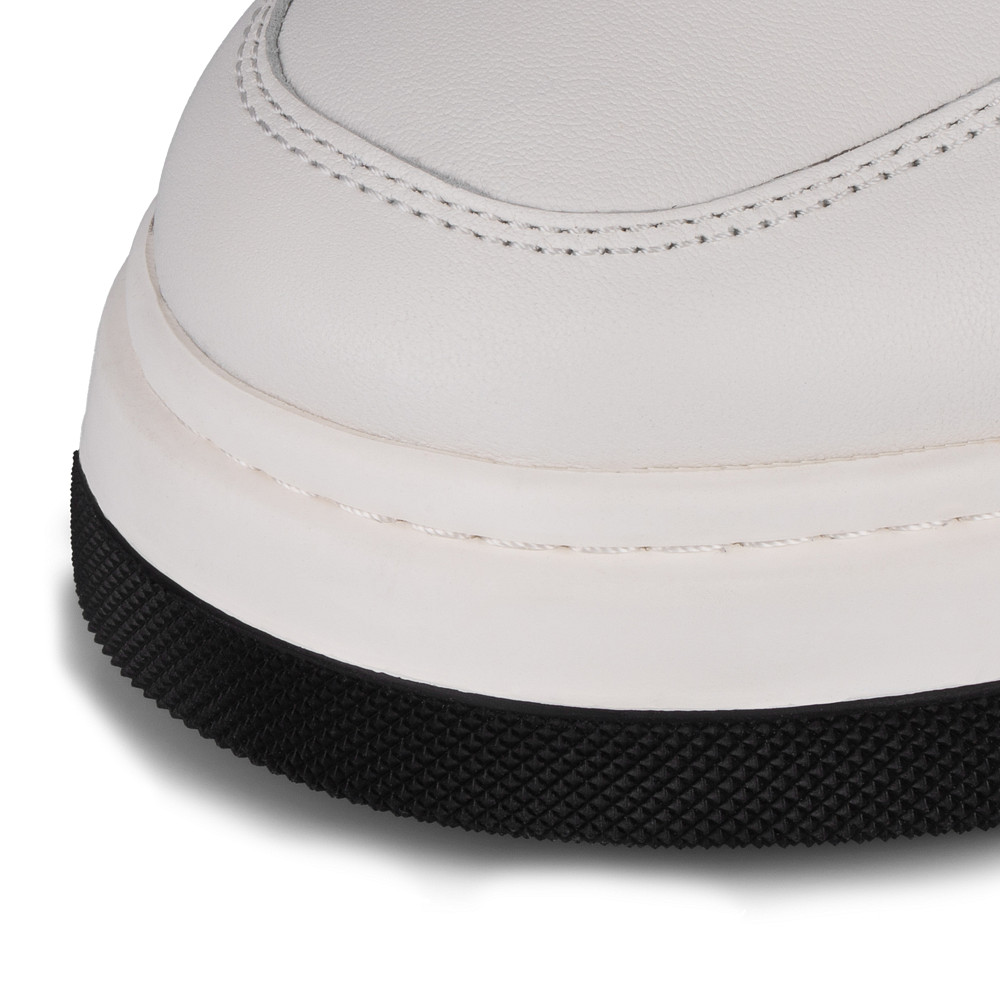 

SALAMANDER, Белый