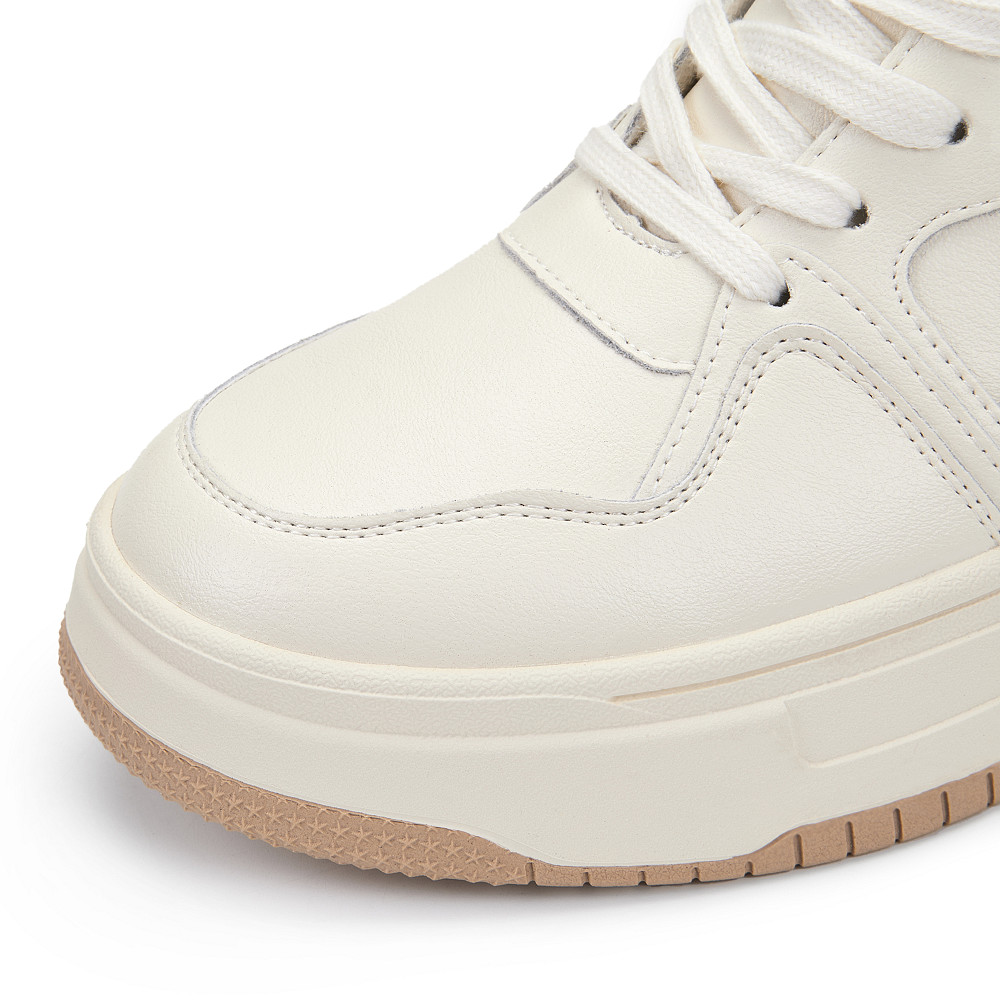 

Thomas Munz, Белый