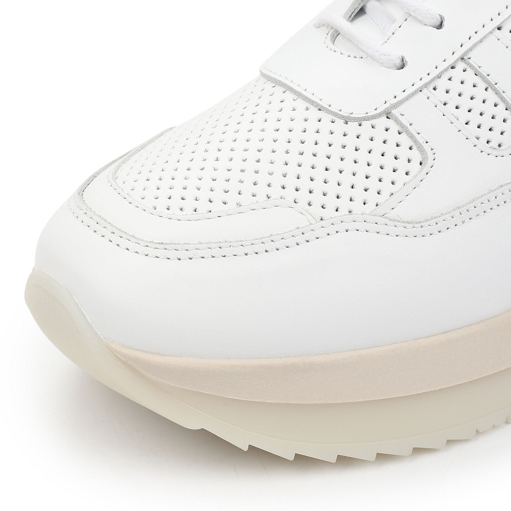 

Thomas Munz, Белый