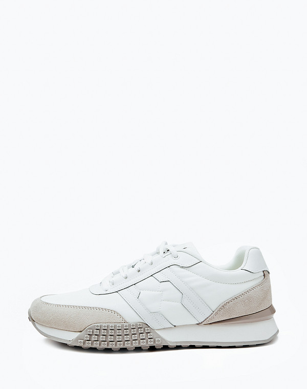 Белые мужские кроссовки