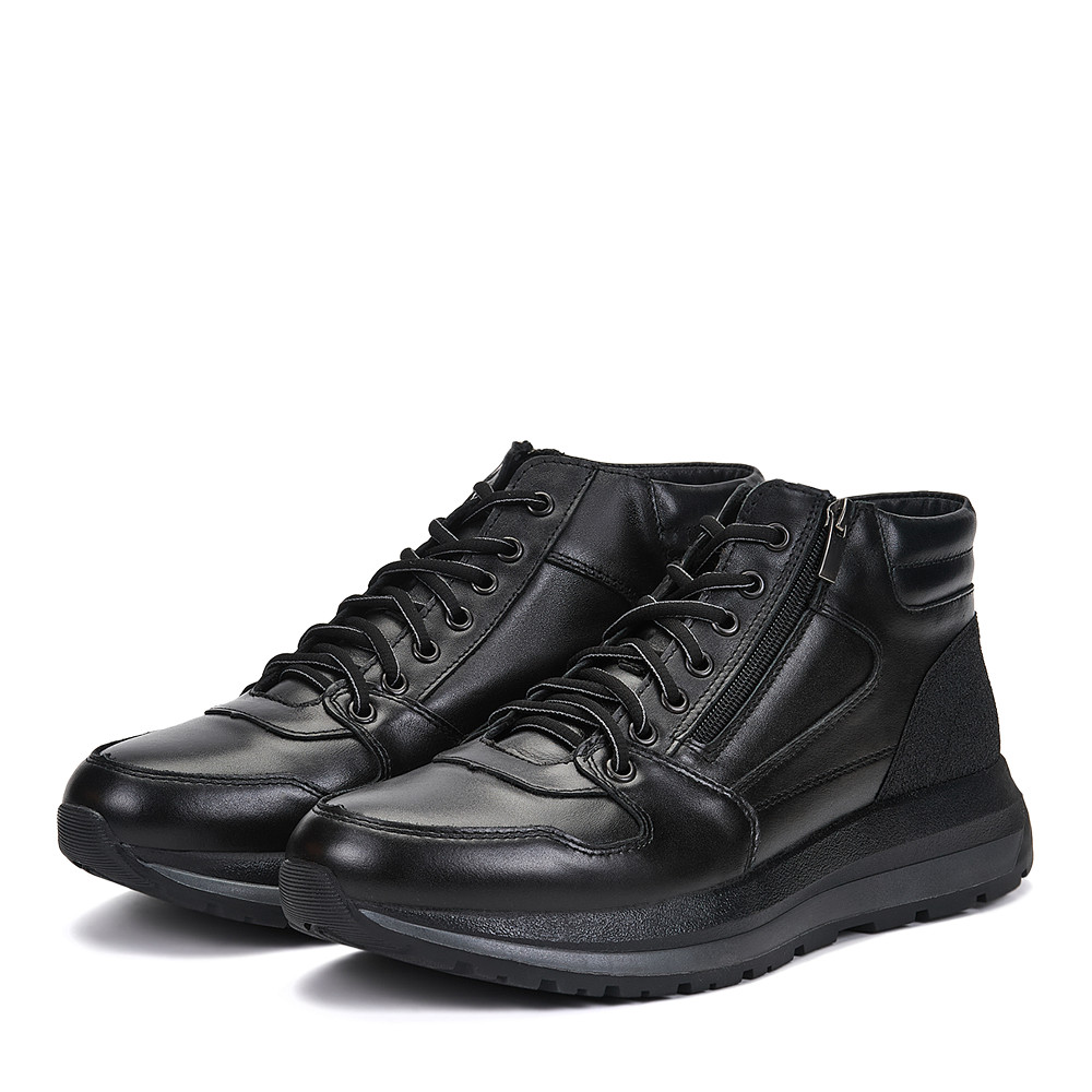 

Thomas Munz, Черный