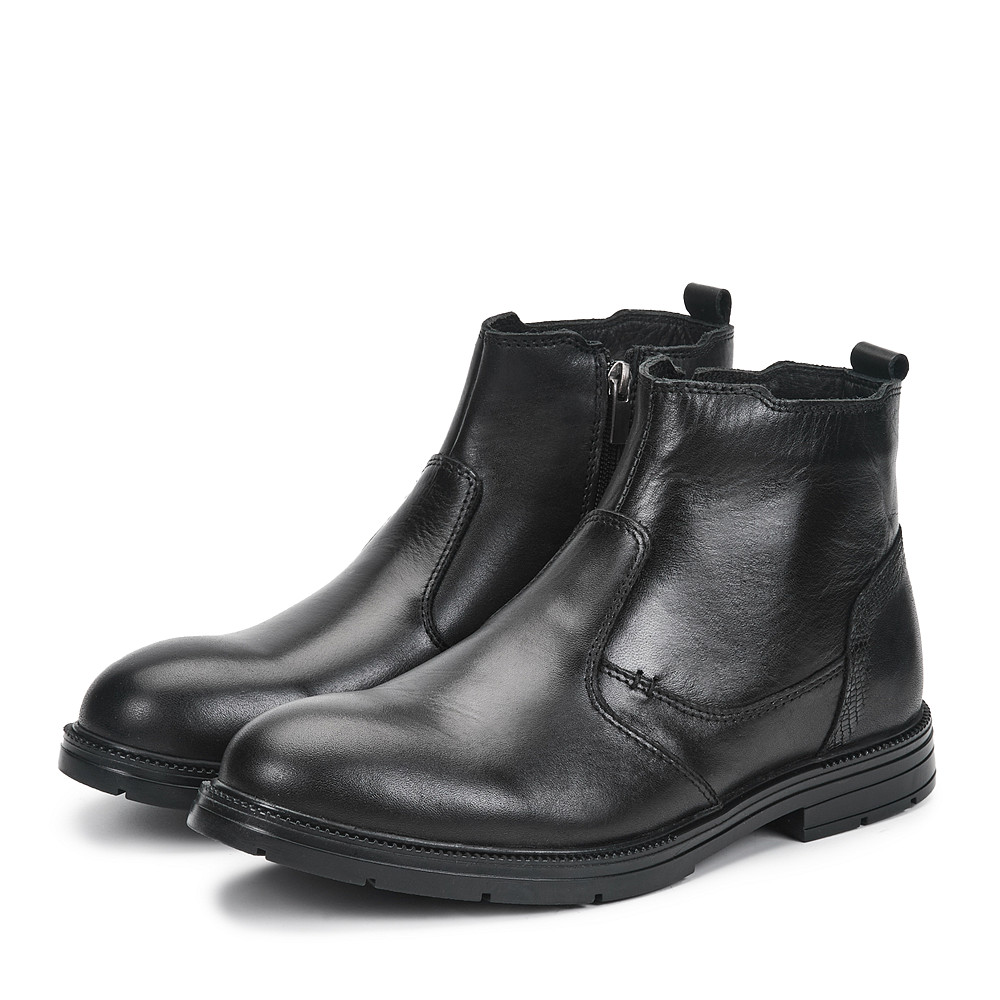 

Thomas Munz, Черный