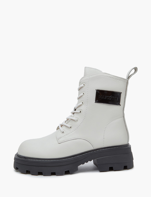 Белые женские зимние ботинки с контрастной подошвой 58-321931-4156M