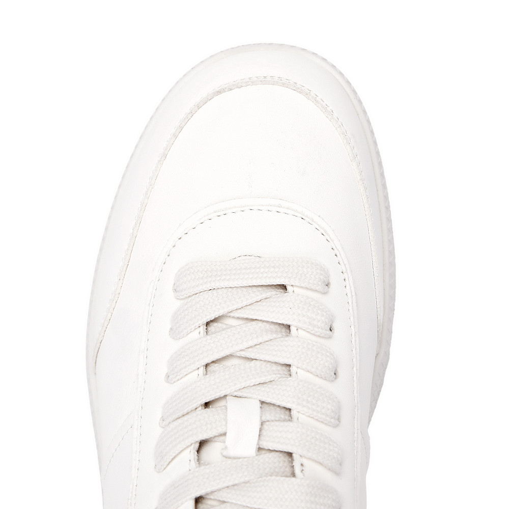 

Thomas Munz, Белый