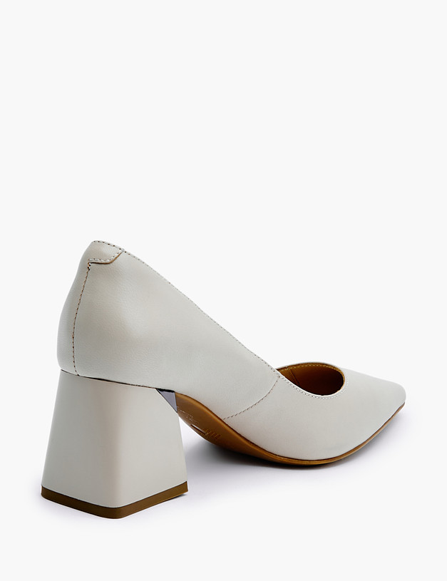 Бежевые кожаные женские туфли на квадратном каблуке MASCOTTE 100-310911-0508 | ракурс 3