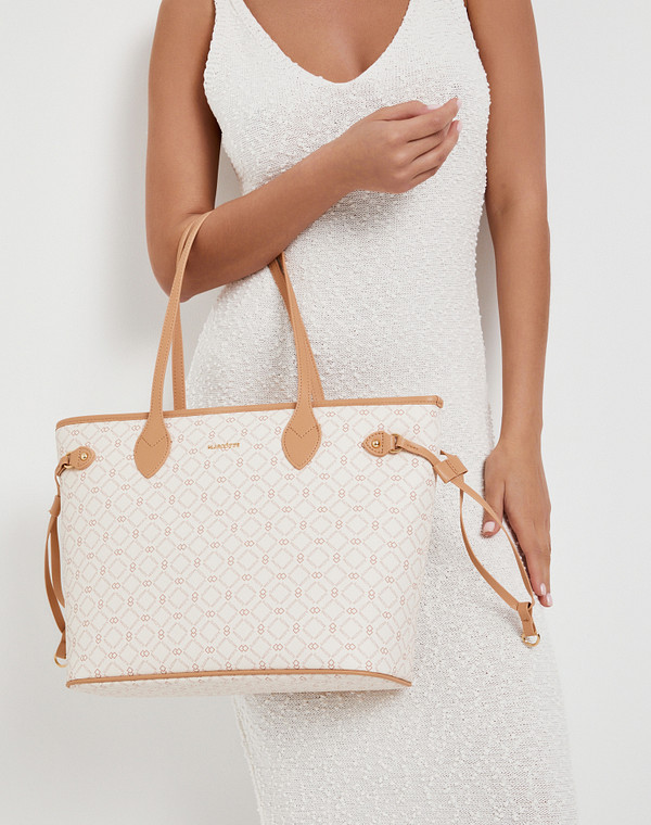 Белая женская сумка 5490₽