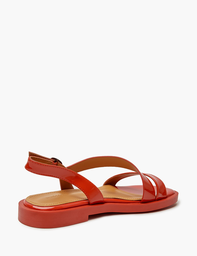 Красные лакированные женские сандалии MASCOTTE 94-410211-0705 | ракурс 3
