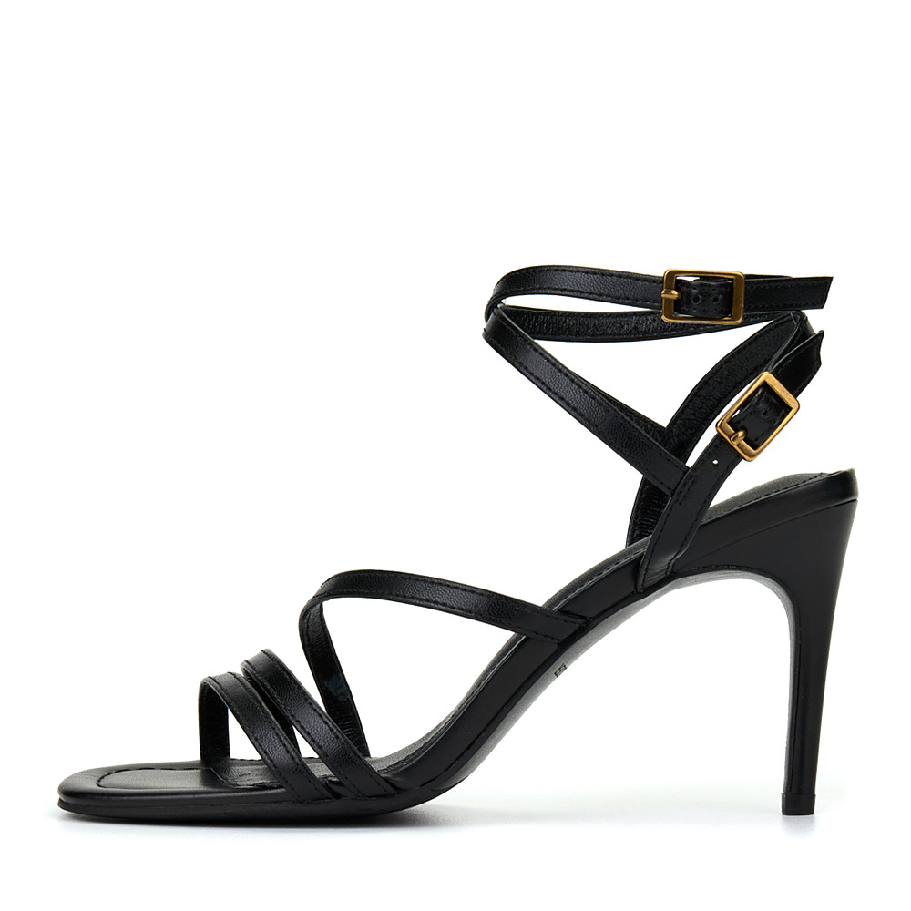 Босоножки SALAMANDER 2399₽