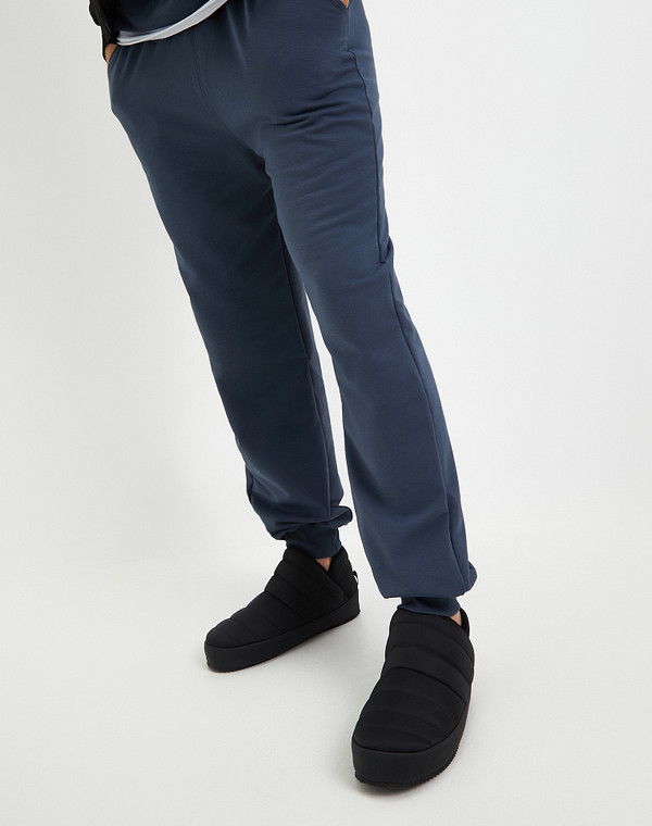 Черные короткие мужские дутики