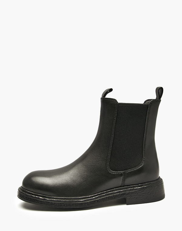 Черные женские челси 24990₽