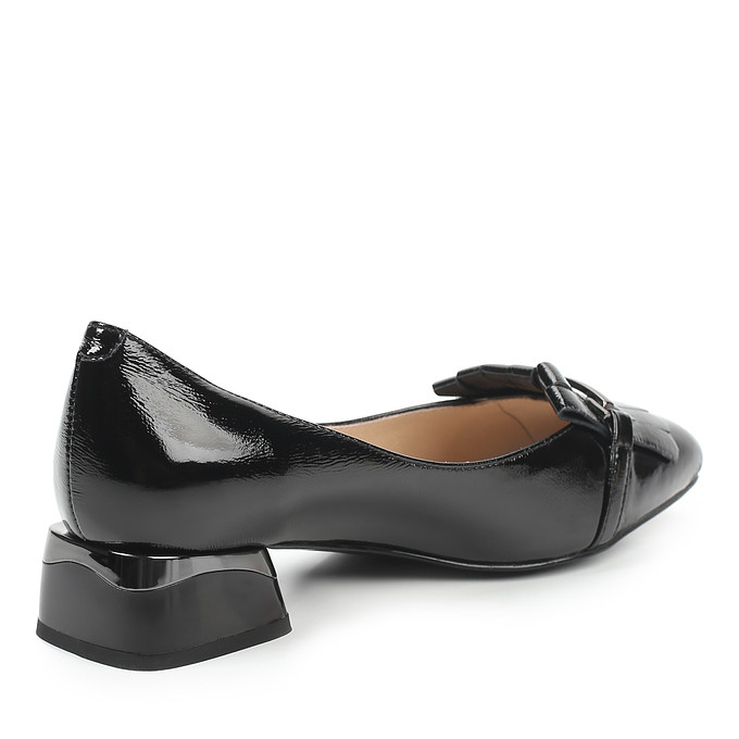 Лакированные черные женские туфли на низком каблуке Thomas Munz