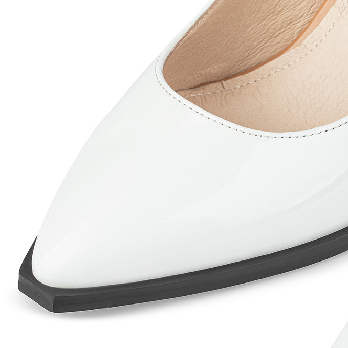 Белые кожаные туфли-лодочки на устойчивом каблуке Thomas Munz