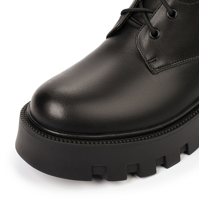 Черные кожаные женские ботинки на платформе «Томас Мюнц»