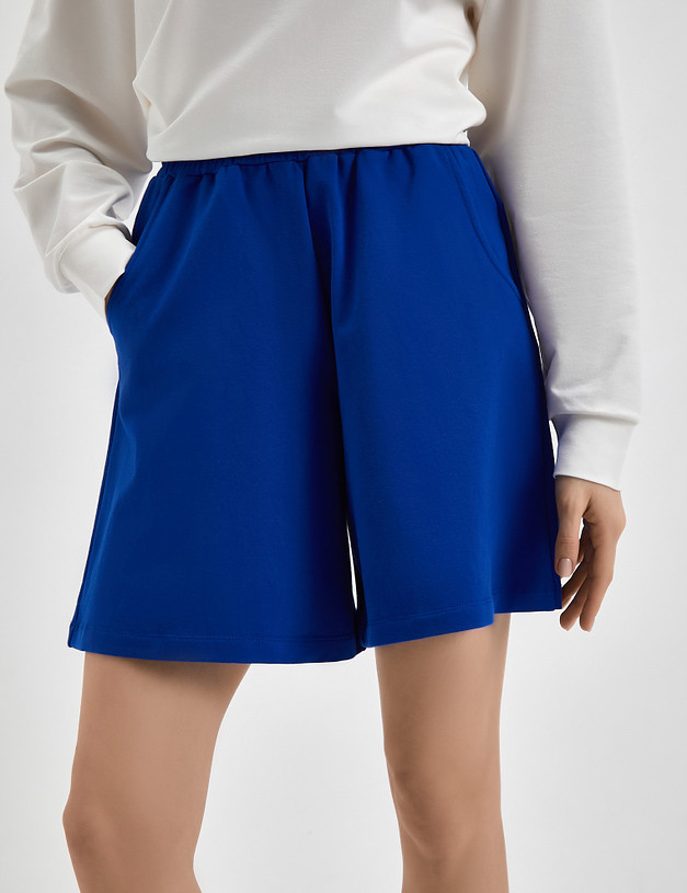 Широкие женские шорты синего цвета MASCOTTE 790-3111-2603 | ракурс 3