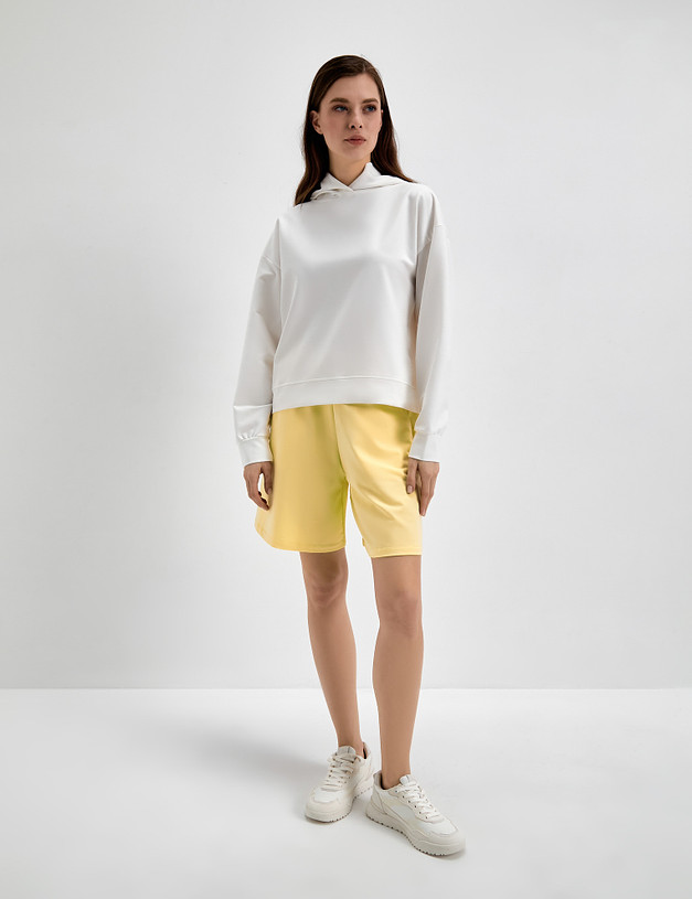 Широкие женские шорты желтого цвета MASCOTTE 790-3111-2618 | ракурс 1