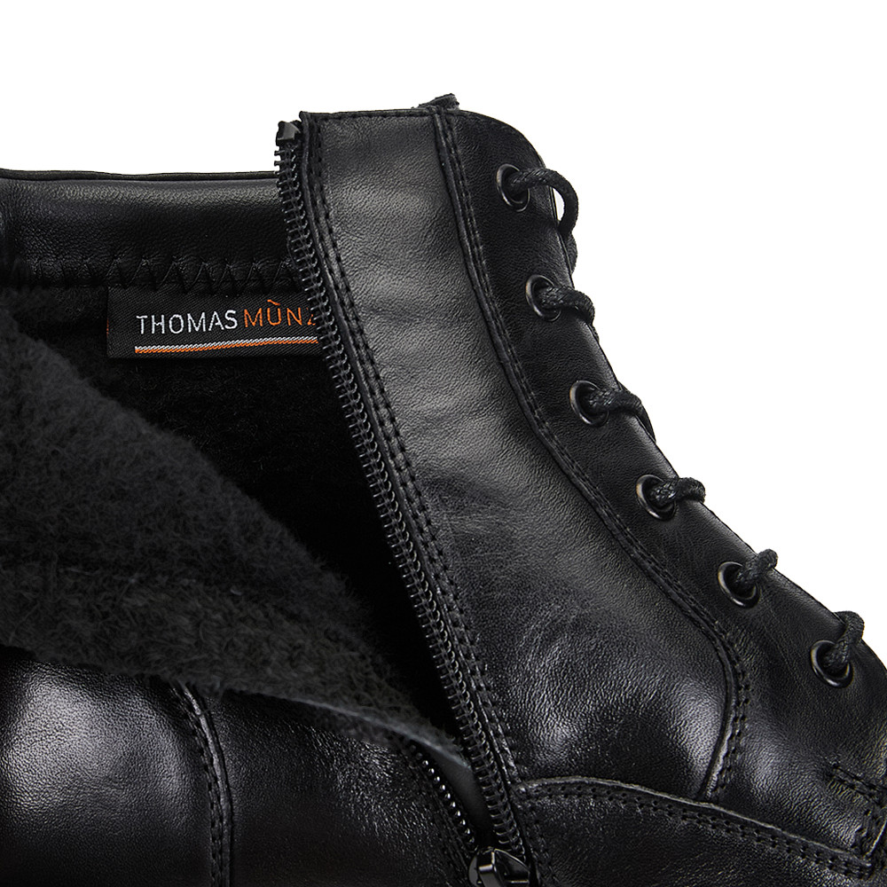

Thomas Munz, Черный