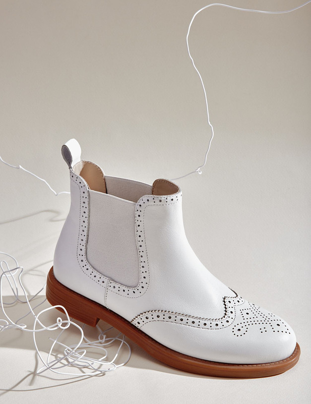 Белые женские ботинки челси MASCOTTE 58-020822-4564M | ракурс 2