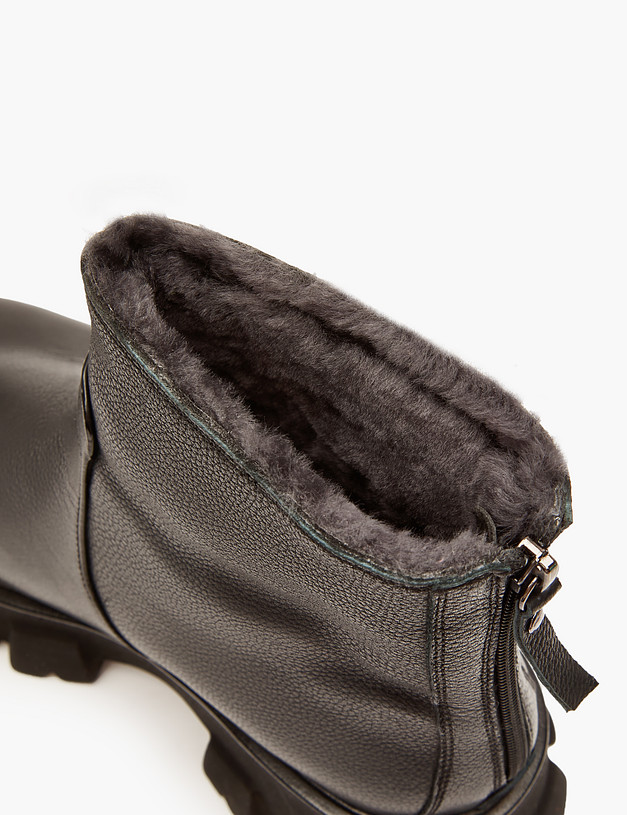 Черные женские зимние ботинки на рельефной подошве MASCOTTE 233-3202034-8116M | ракурс 6