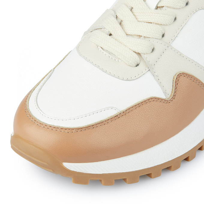 Белые женские кроссовки «Саламандер» из кожи с бежевыми вставками
