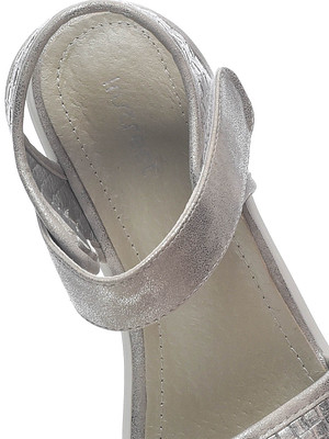 Сандалии женские INSTREET